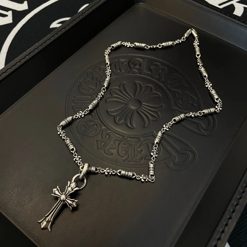 Chrxmx Hxxrts Necklaces Compact 299676