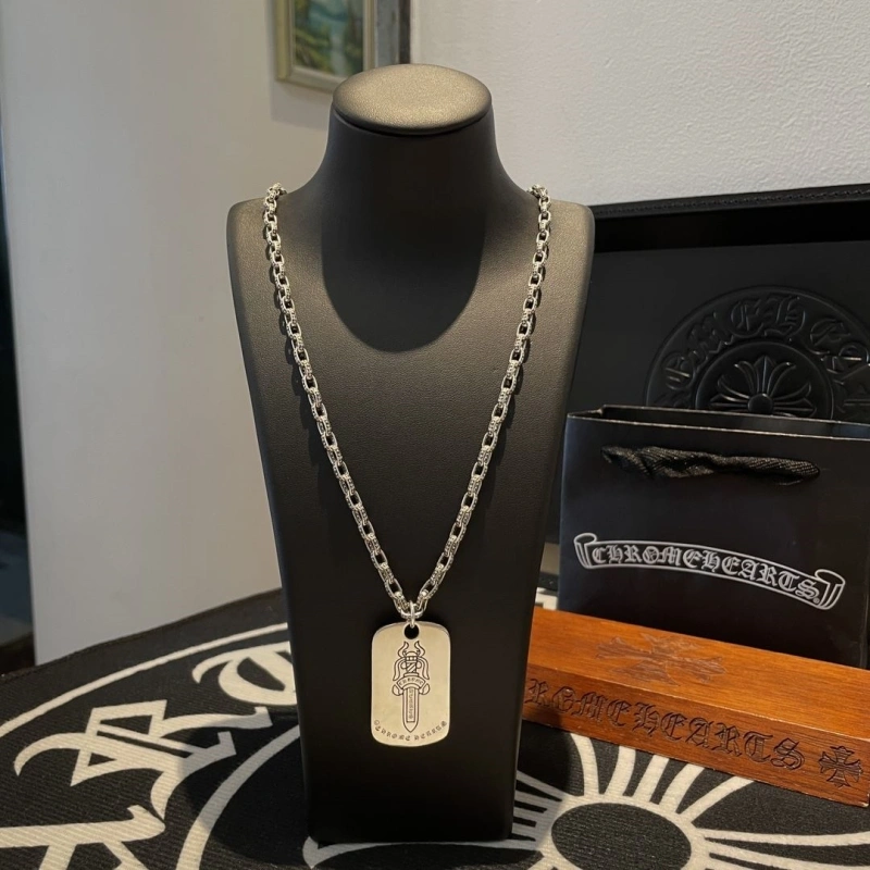 Comfortable Chrxmx Hxxrts Necklaces 299675