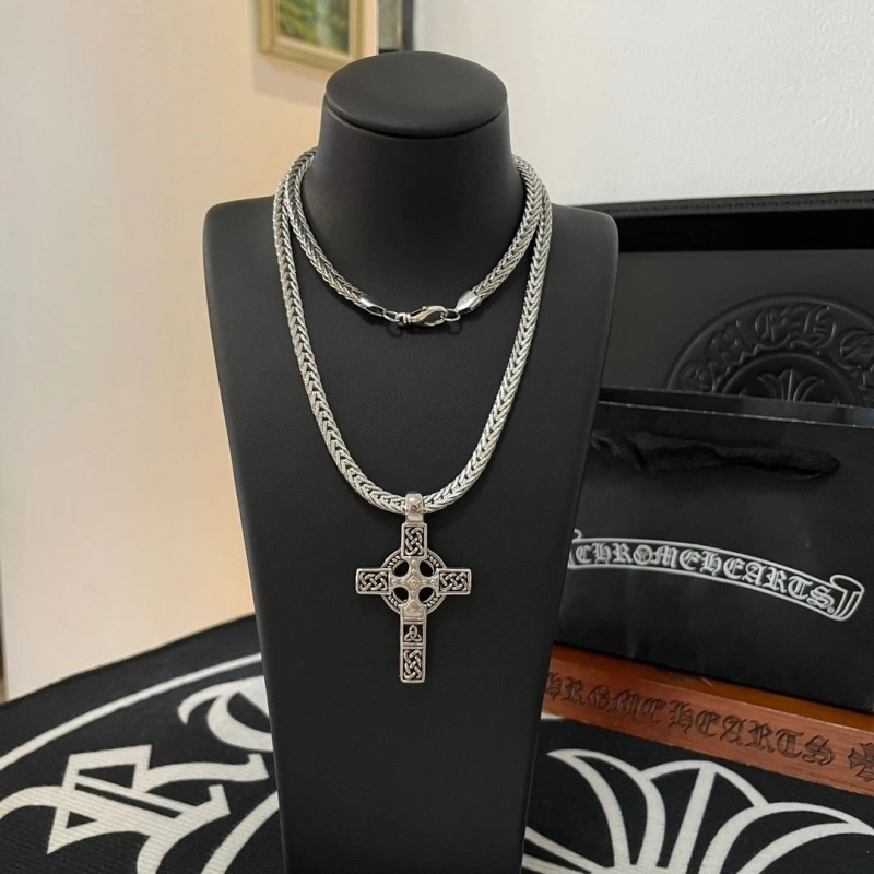 Affordable Chrxmx Hxxrts Necklaces 299674