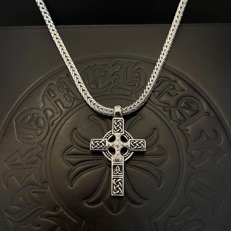 Affordable Chrxmx Hxxrts Necklaces 299674