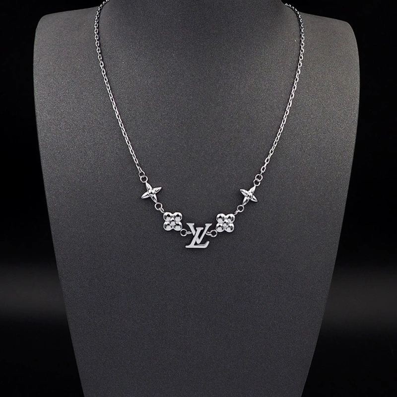 Sophisticated LX Necklaces 310802