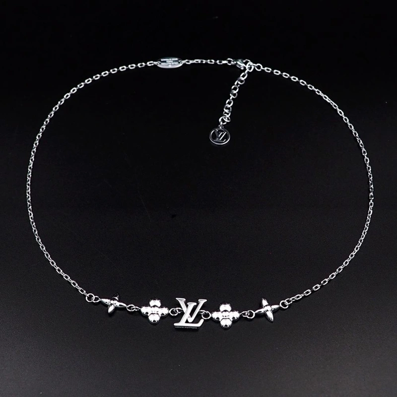Sophisticated LX Necklaces 310802