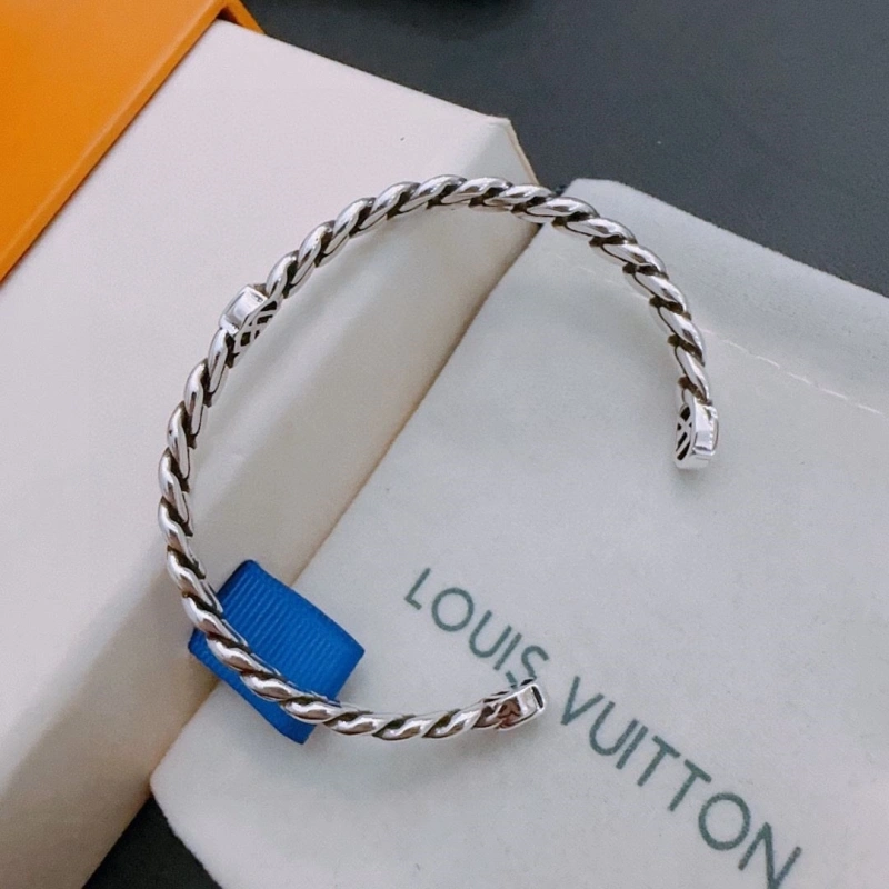 Fashionable LX Necklaces 310796