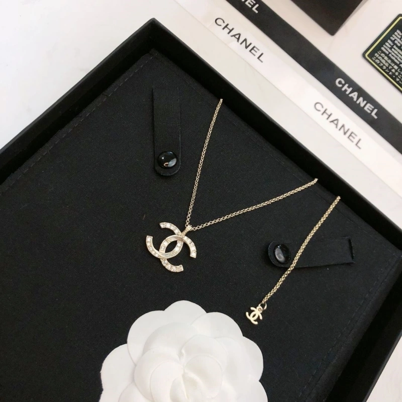 NewStyle Chxnxl Necklaces 288235