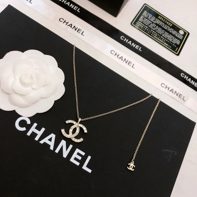 NewStyle Chxnxl Necklaces 288235