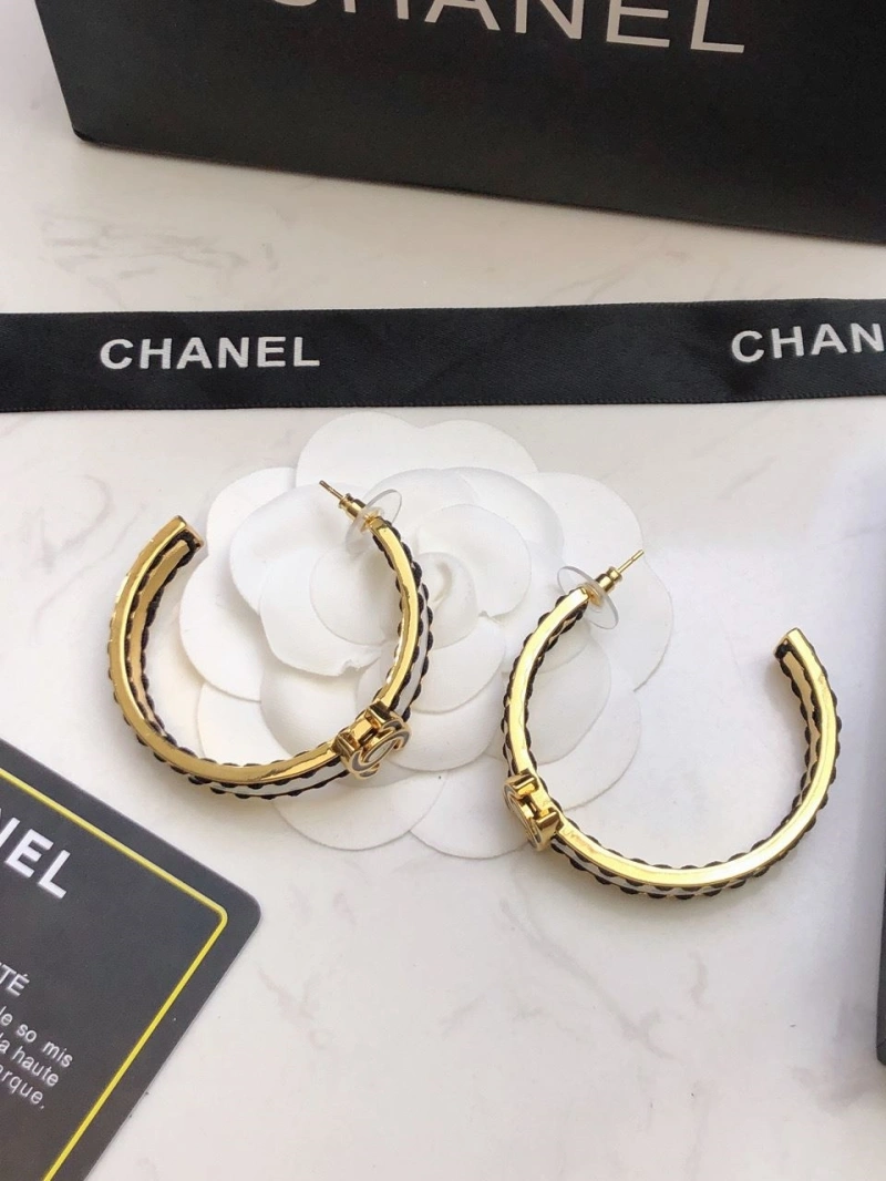 Lightweight Chxnxl Earrings 288952