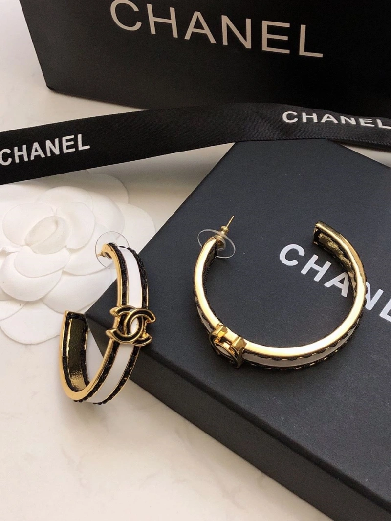 Lightweight Chxnxl Earrings 288952