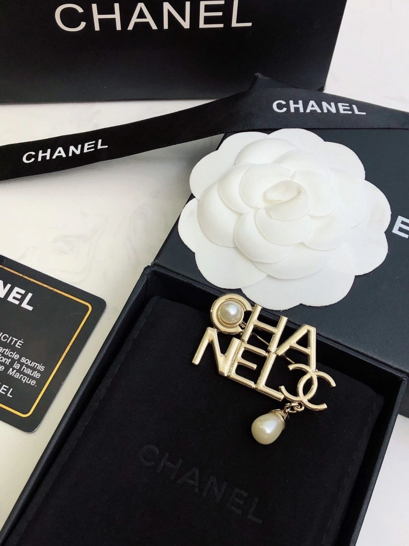 Affordable Chxnxl Brooches 289281