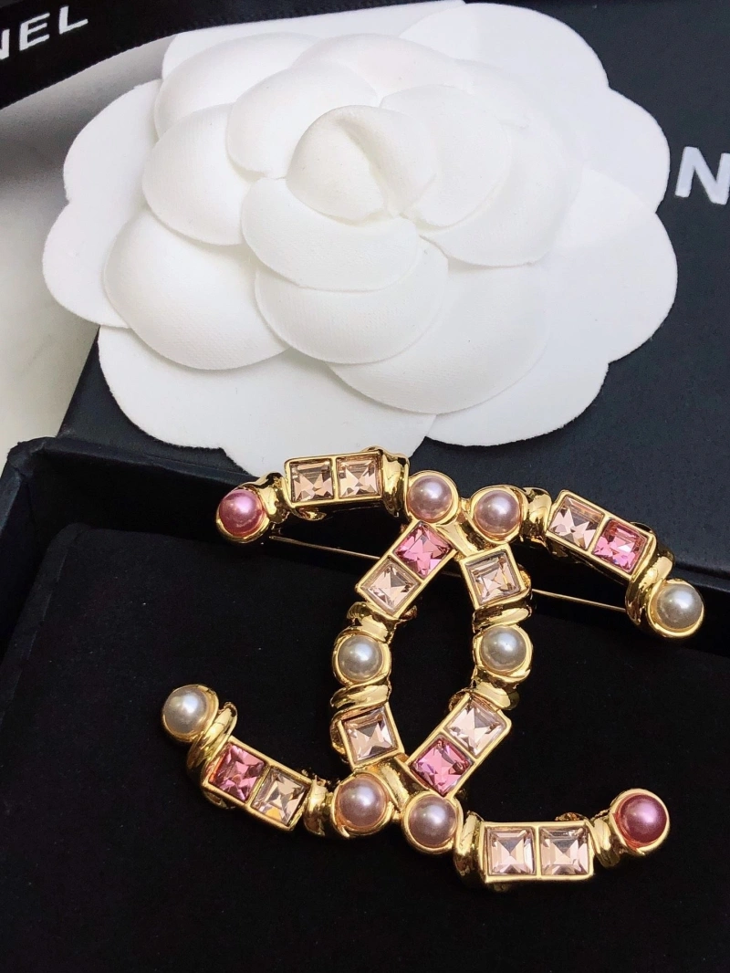 Sophisticated Chxnxl Brooches 289300