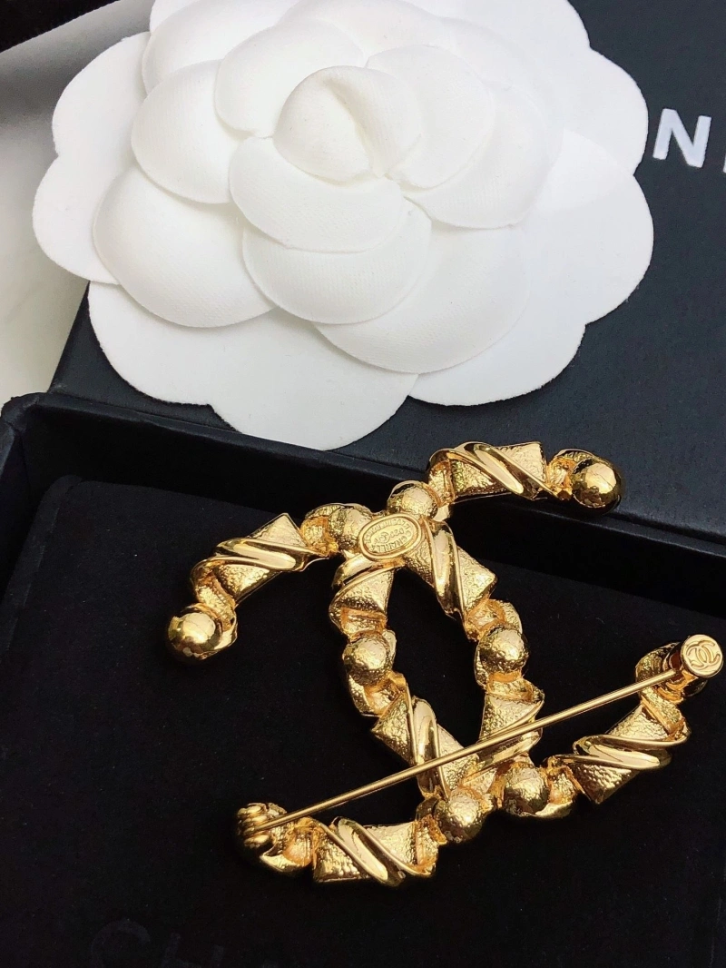 Sophisticated Chxnxl Brooches 289300
