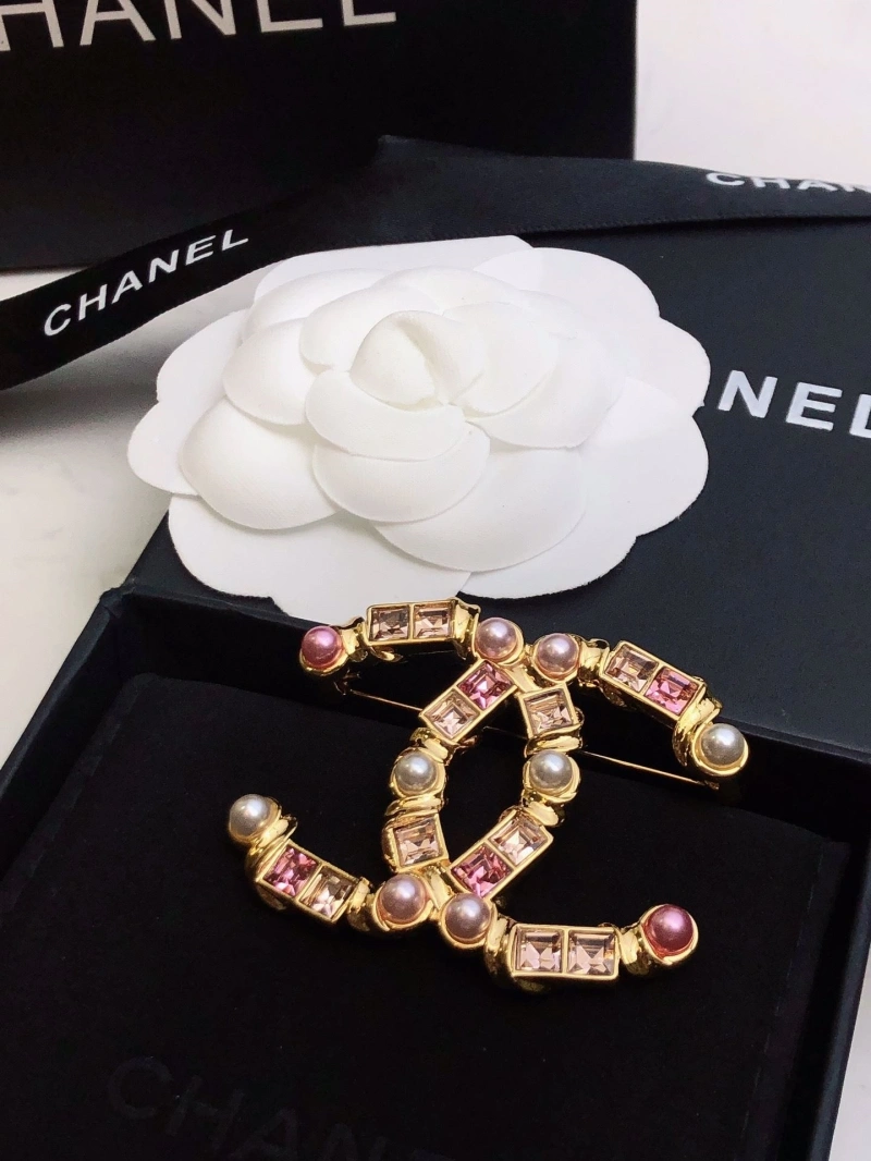 Sophisticated Chxnxl Brooches 289300