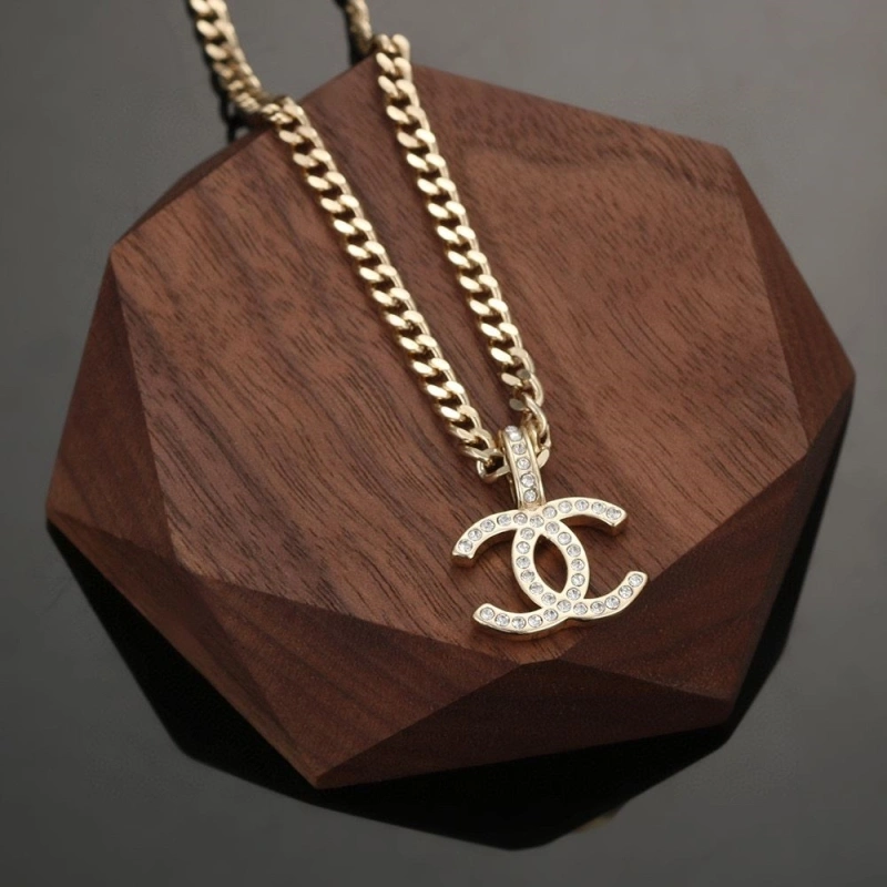 WellDesigned Chxnxl Necklaces 288232