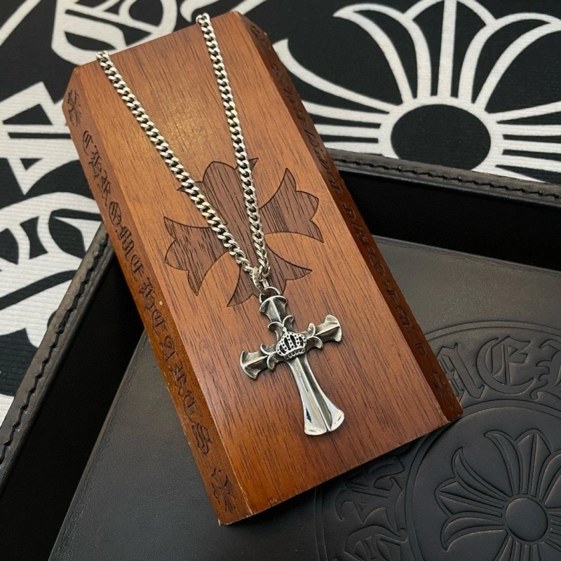 Comfortable Chrxmx Hxxrts Necklaces 299669