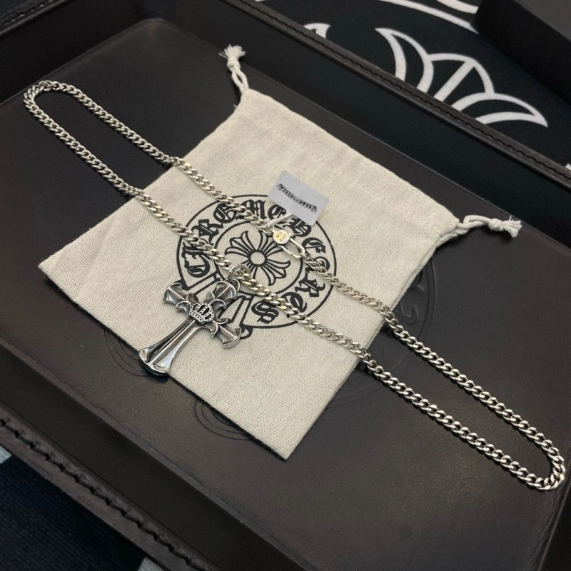 Comfortable Chrxmx Hxxrts Necklaces 299669
