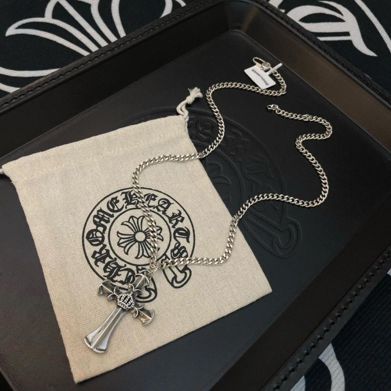 Comfortable Chrxmx Hxxrts Necklaces 299669
