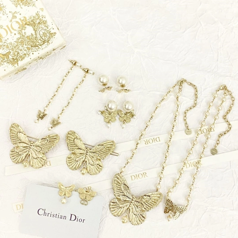 Christian Dxxr Brooches Popular 294980