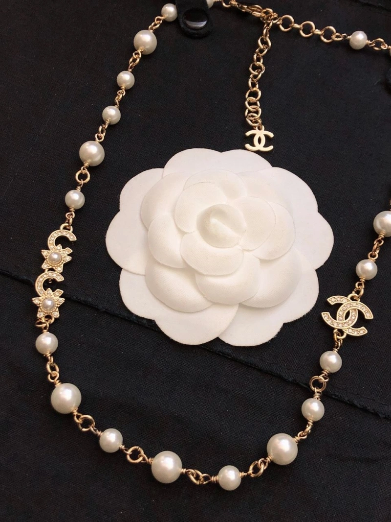 Bold Chxnxl Necklaces 288230