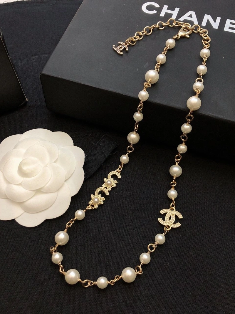 Bold Chxnxl Necklaces 288230