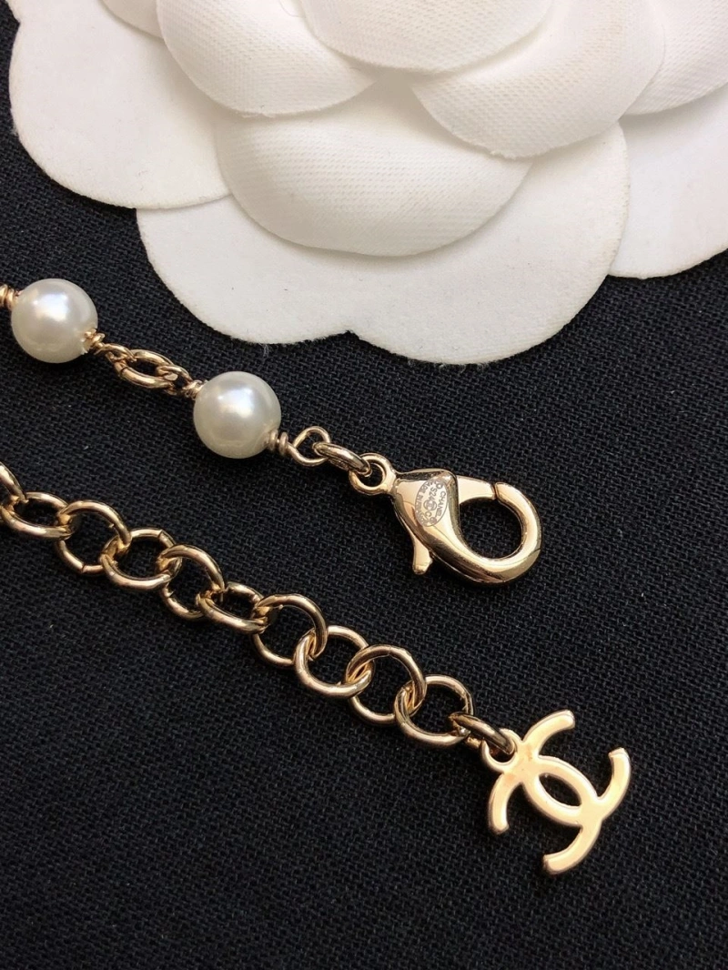 Bold Chxnxl Necklaces 288230