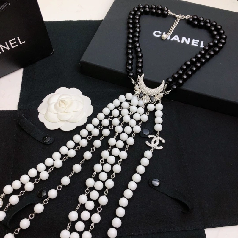 Flexible Chxnxl Necklaces 288228