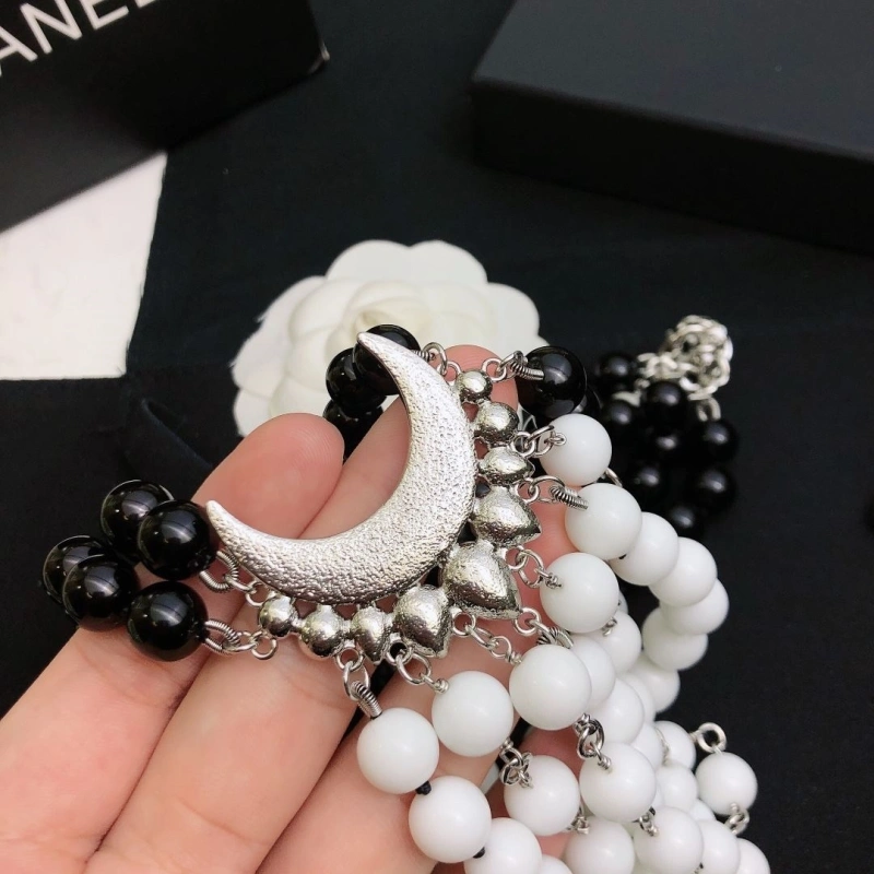 Flexible Chxnxl Necklaces 288228