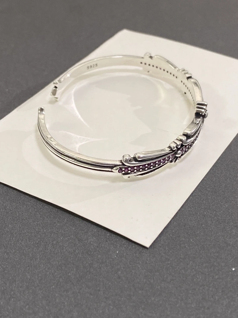 Flexible Chrxmx Hxxrts Bracelets 300155