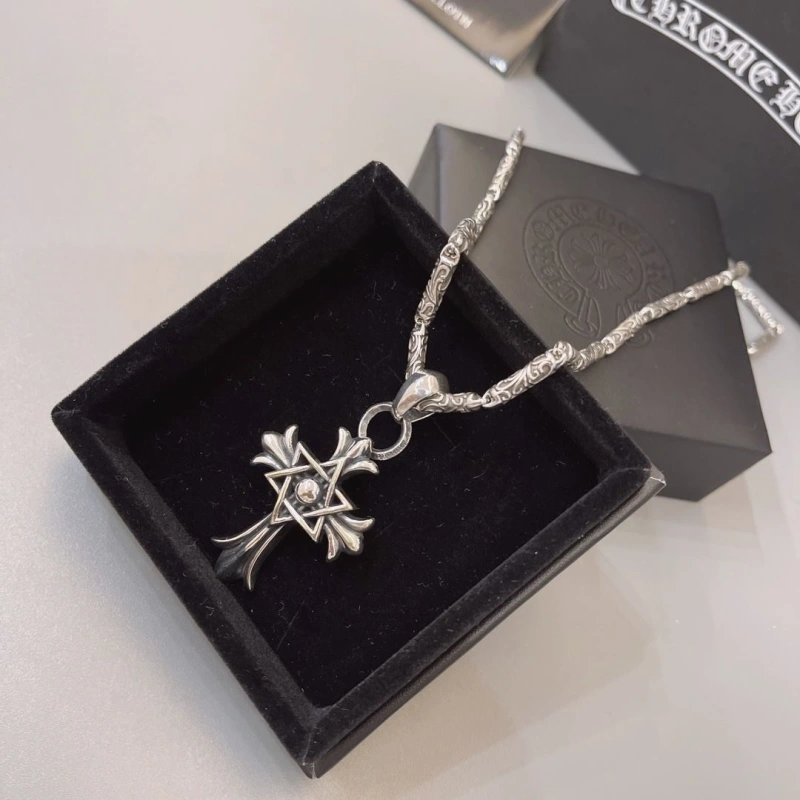 Sophisticated Chrxmx Hxxrts Necklaces 299647