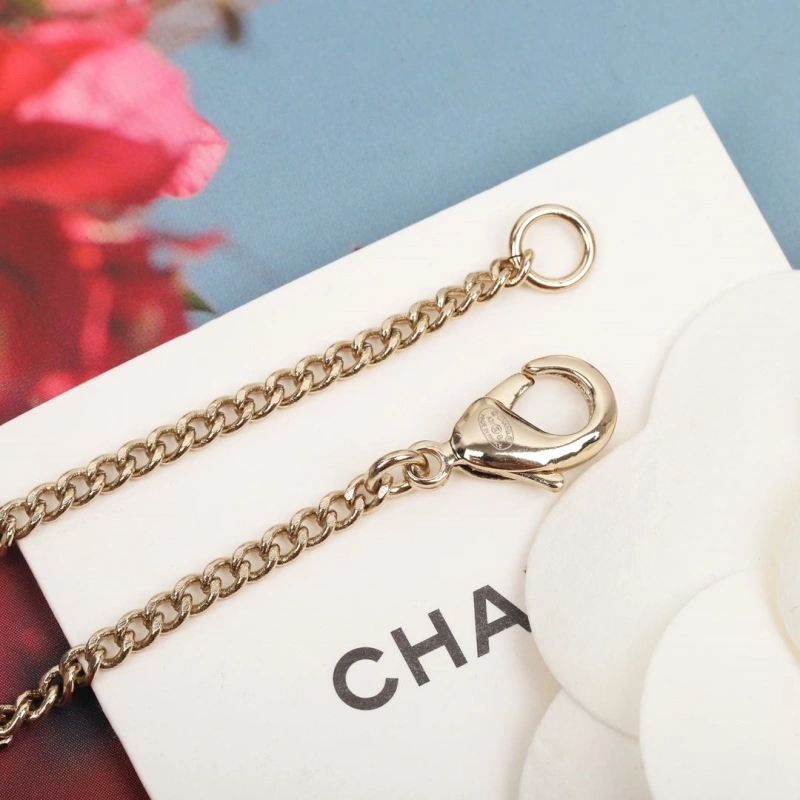 Efficient Chxnxl Necklaces 288211