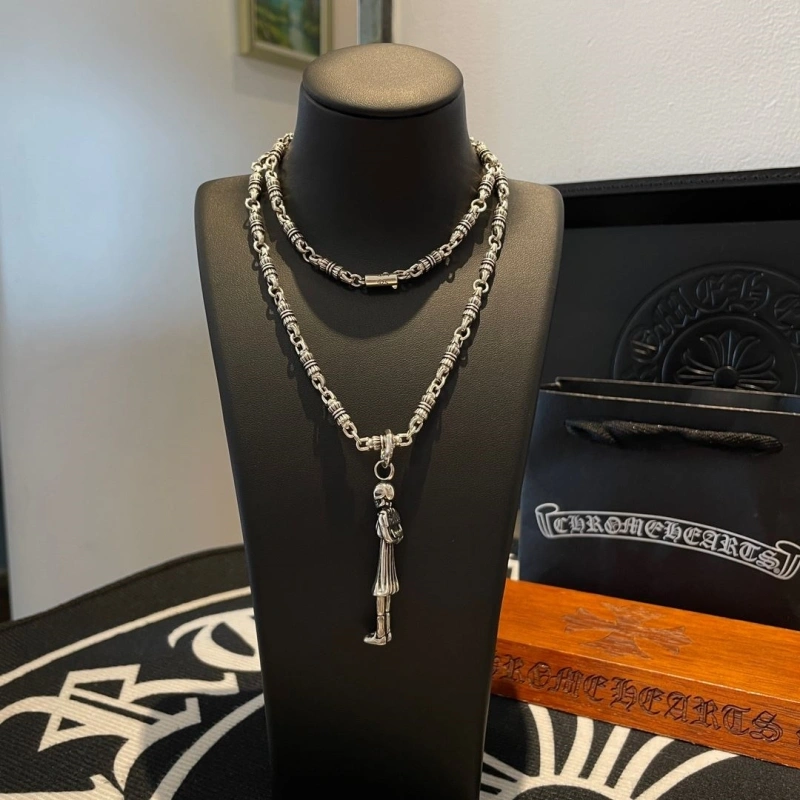 Compact Chrxmx Hxxrts Necklaces 299640