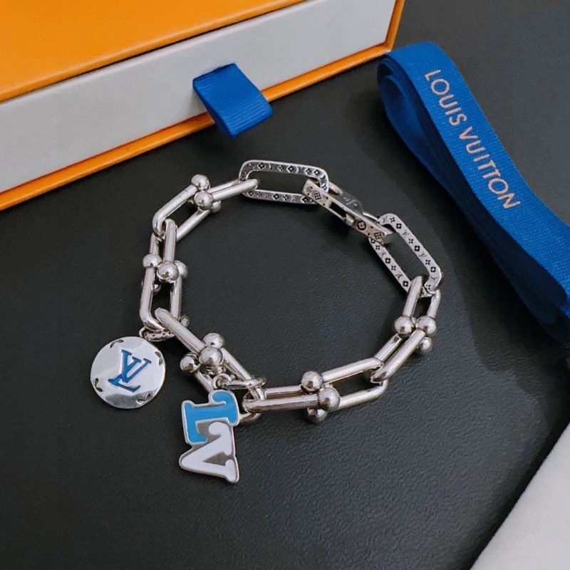 Durable LX Necklaces 310768