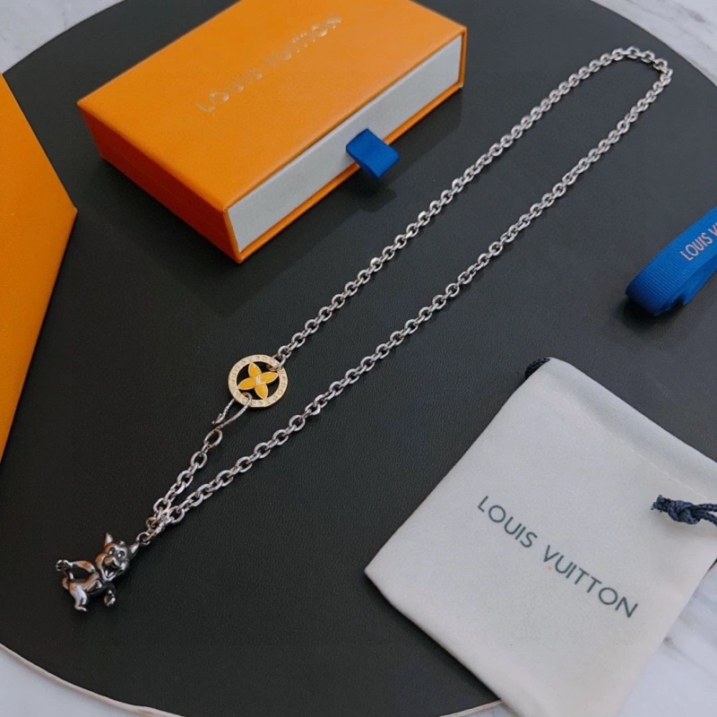 Sleek LX Necklaces 310764