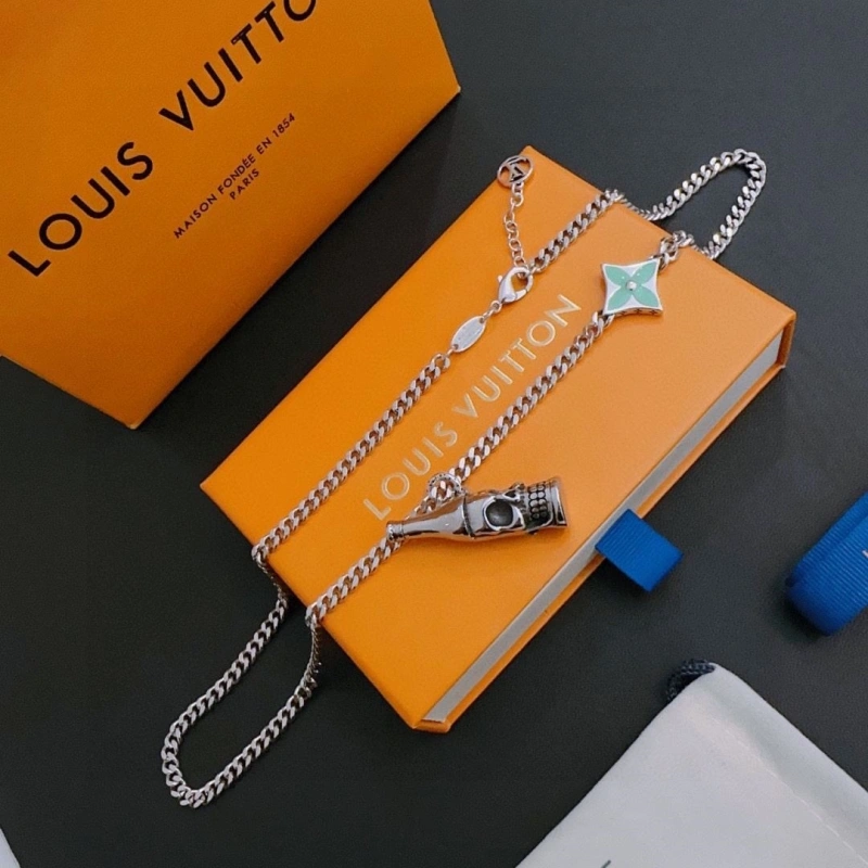 Sleek LX Necklaces 310766