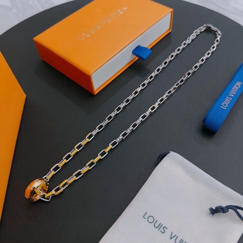 LX Necklaces WellDesigned 310770