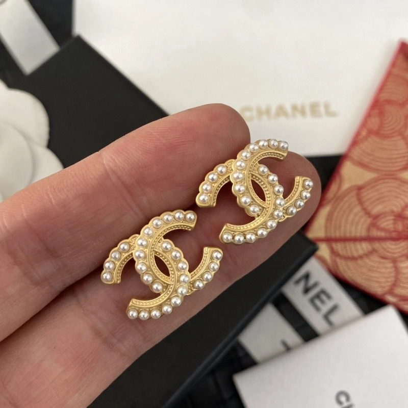 Durable Chxnxl Earrings 288919