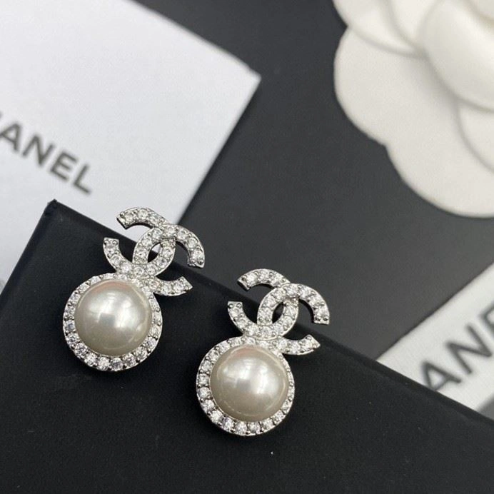 Lightweight Chxnxl Earrings 288917
