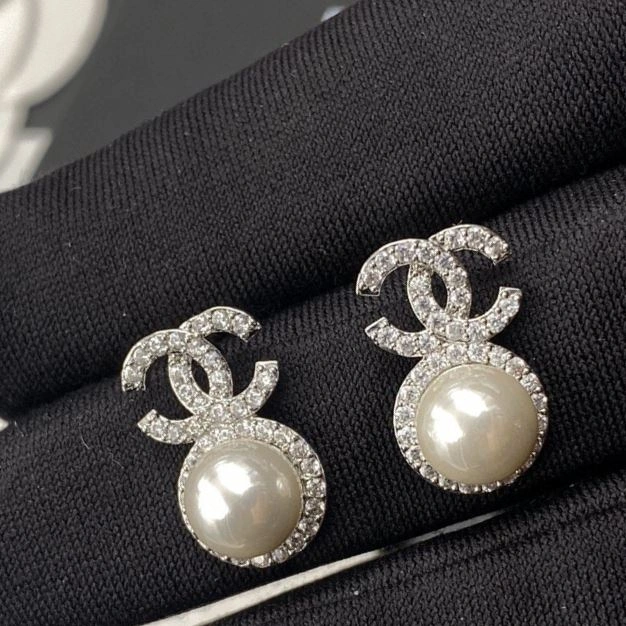 Lightweight Chxnxl Earrings 288917
