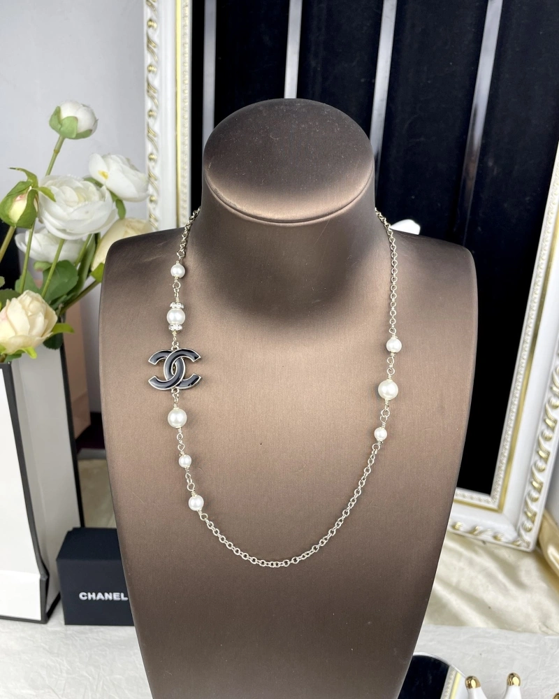 Flexible Chxnxl Necklaces 288213