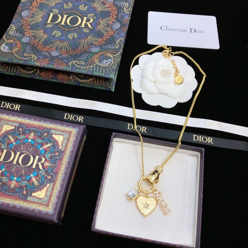 Christian Dxxr Necklaces Breathable 294739
