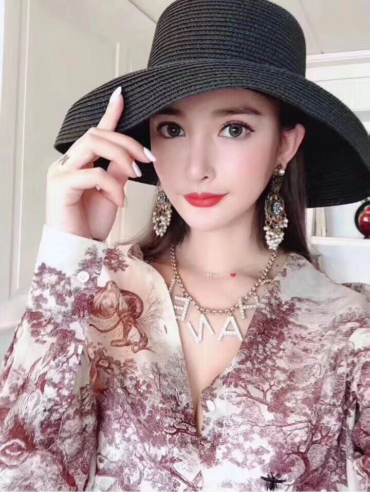 Durable Chxnxl Necklaces 288209