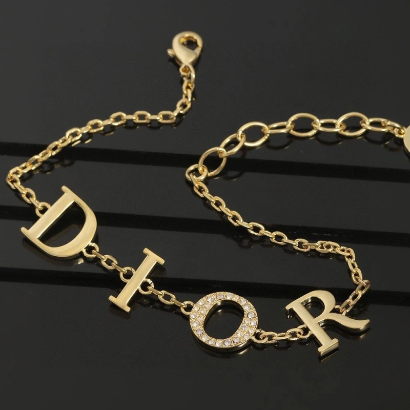 Bold Christian Dxxr Necklaces 294714