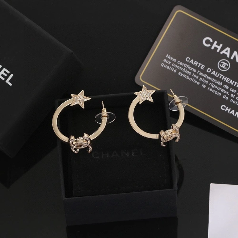 Sophisticated Chxnxl Earrings 288906