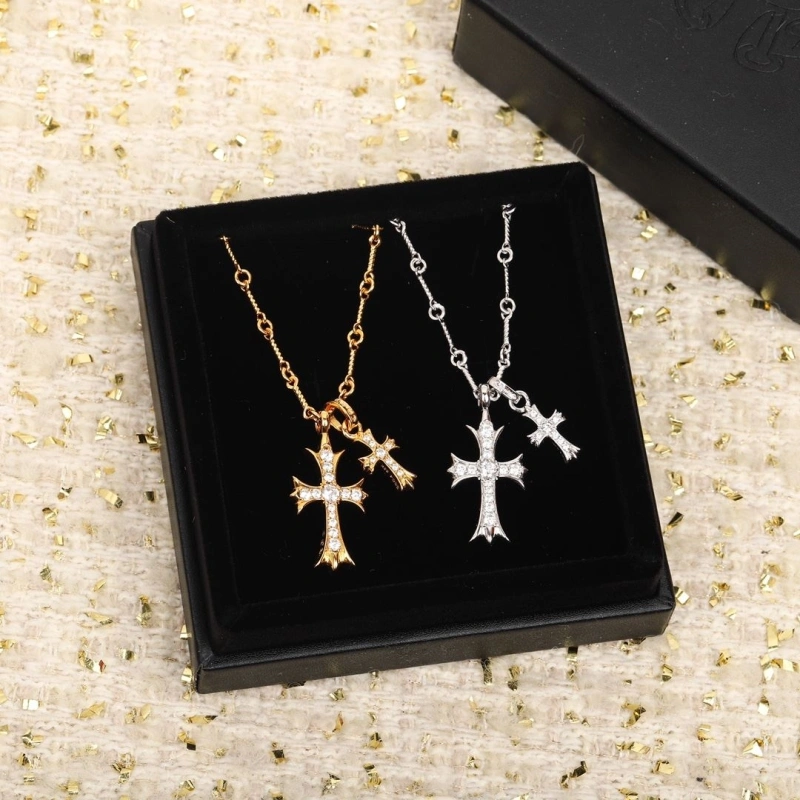 UrbanStyle Chrxmx Hxxrts Necklaces 299633