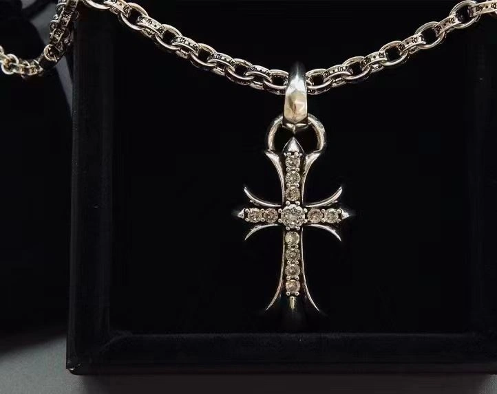 Fashionable Chrxmx Hxxrts Necklaces 299635