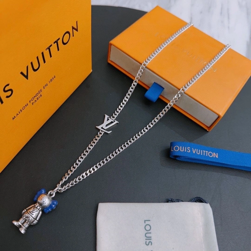 LX Necklaces Refined 310740