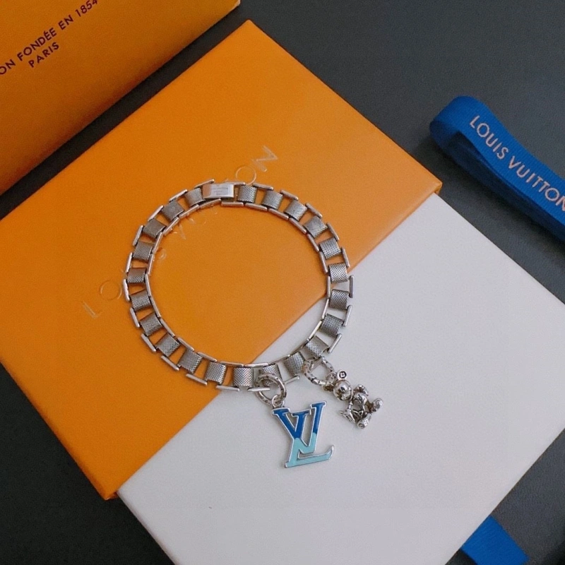 Compact LX Necklaces 310723