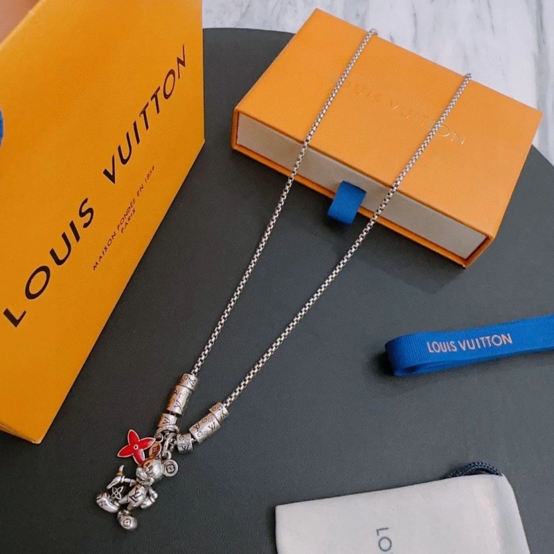 Trendy LX Necklaces 310736