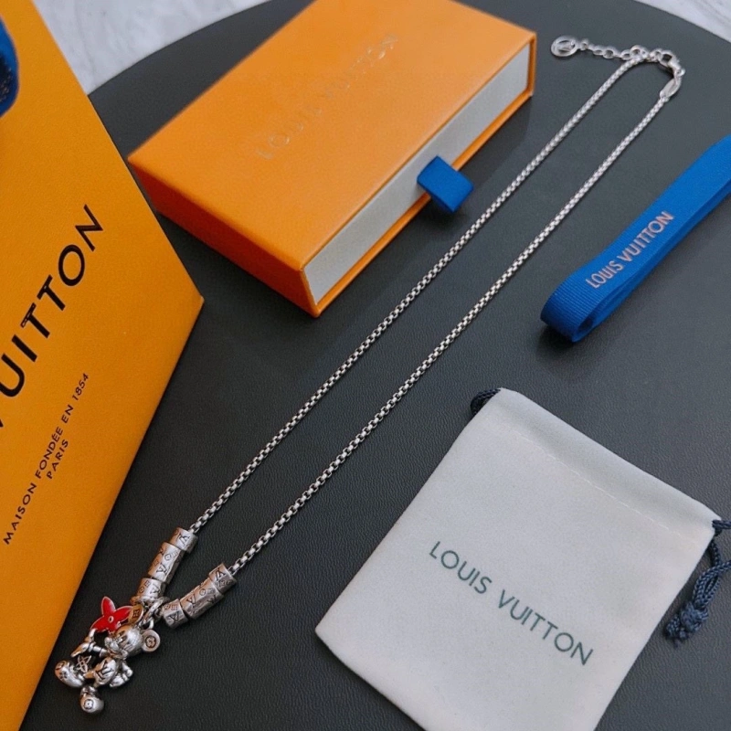 Trendy LX Necklaces 310736