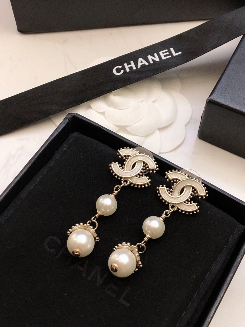 Stylish Chxnxl Earrings 288903