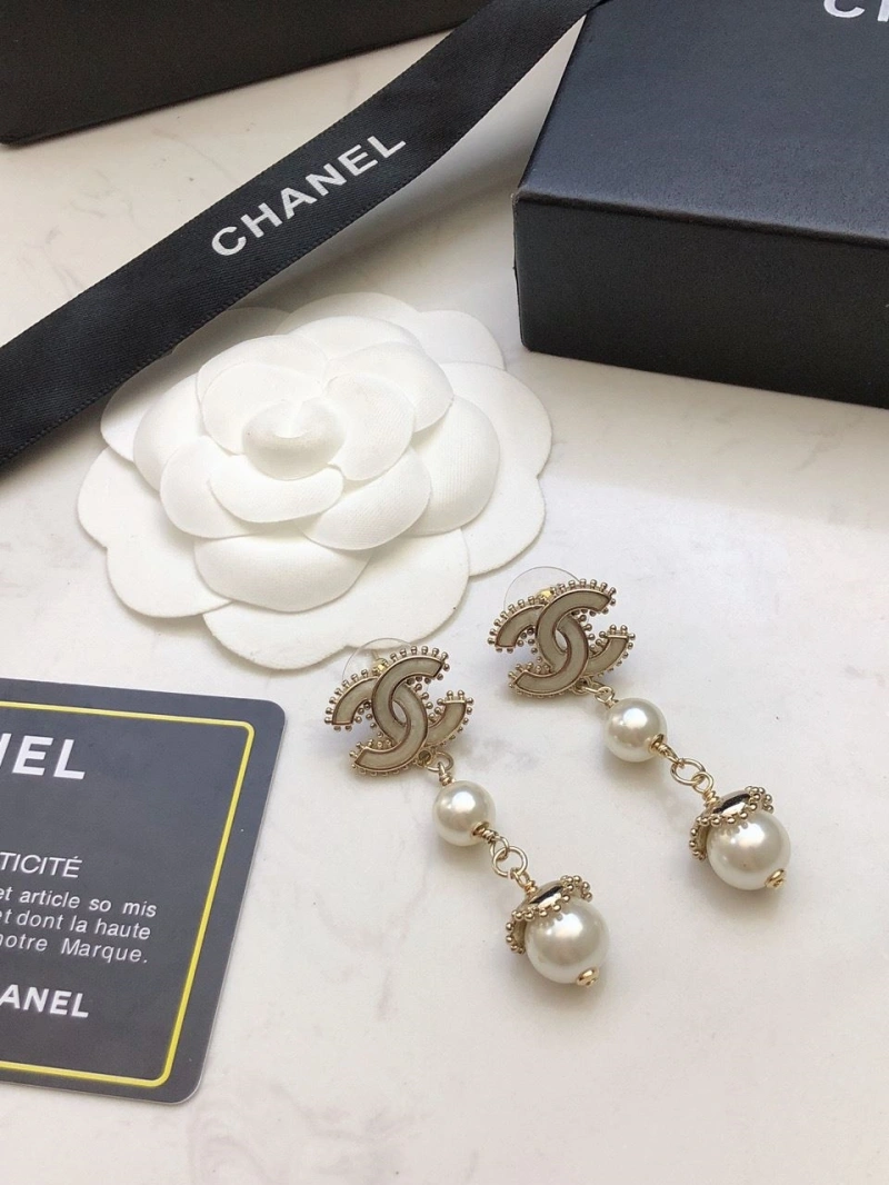 Stylish Chxnxl Earrings 288903