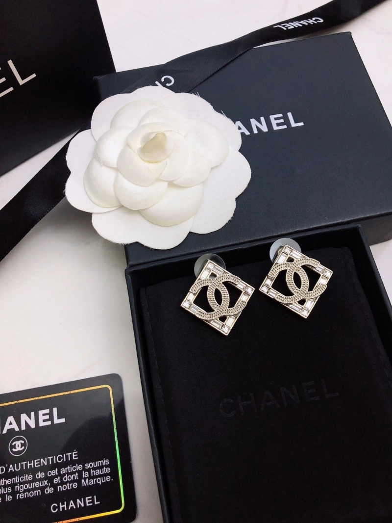 Durable Chxnxl Earrings 288905